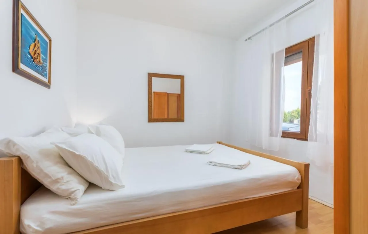 Guest house Apartments Manda