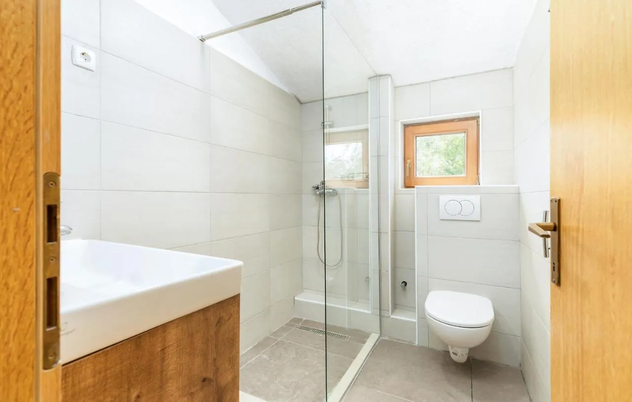 Guest house Apartments Manda